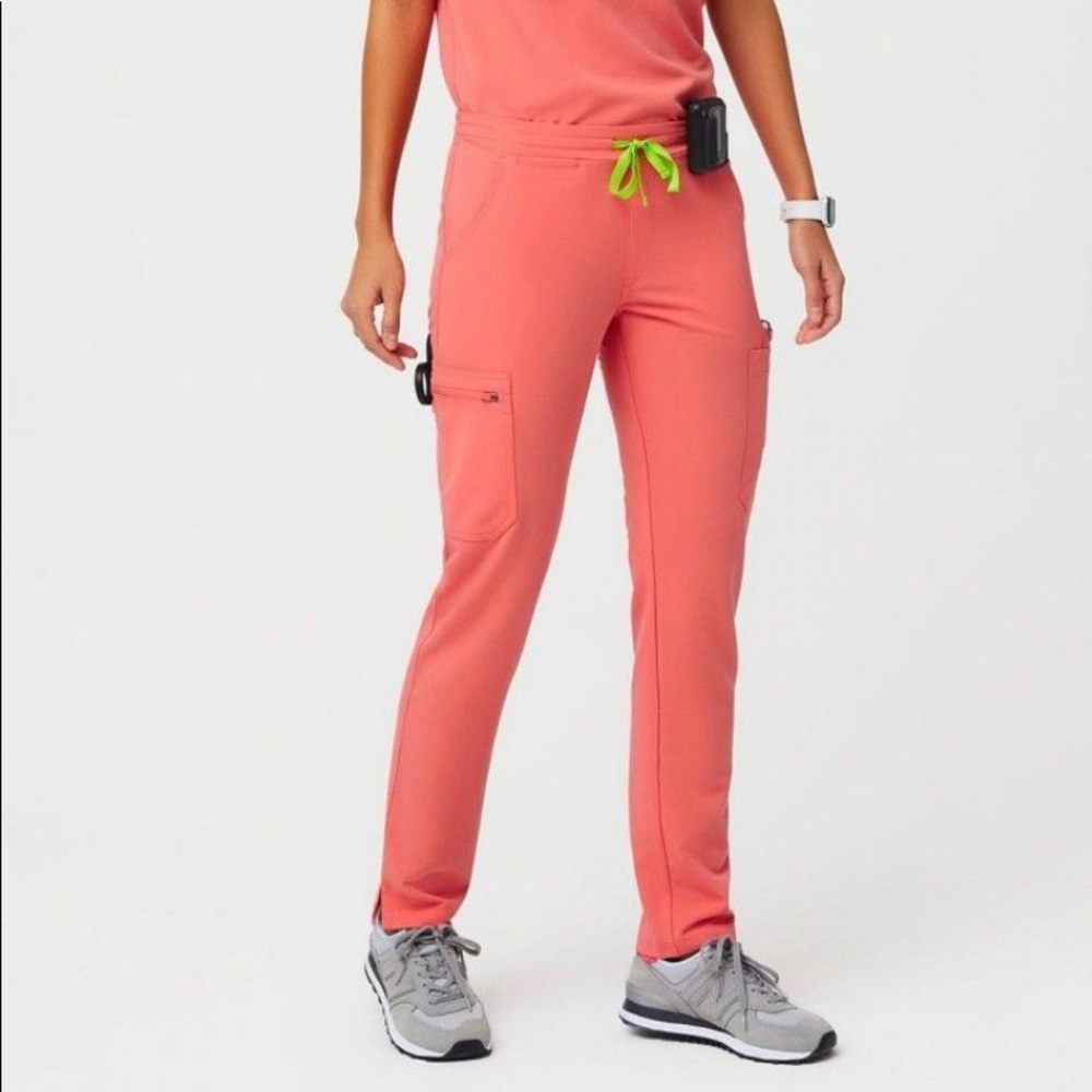 FIGS yola skinny scrub pants in hot coral